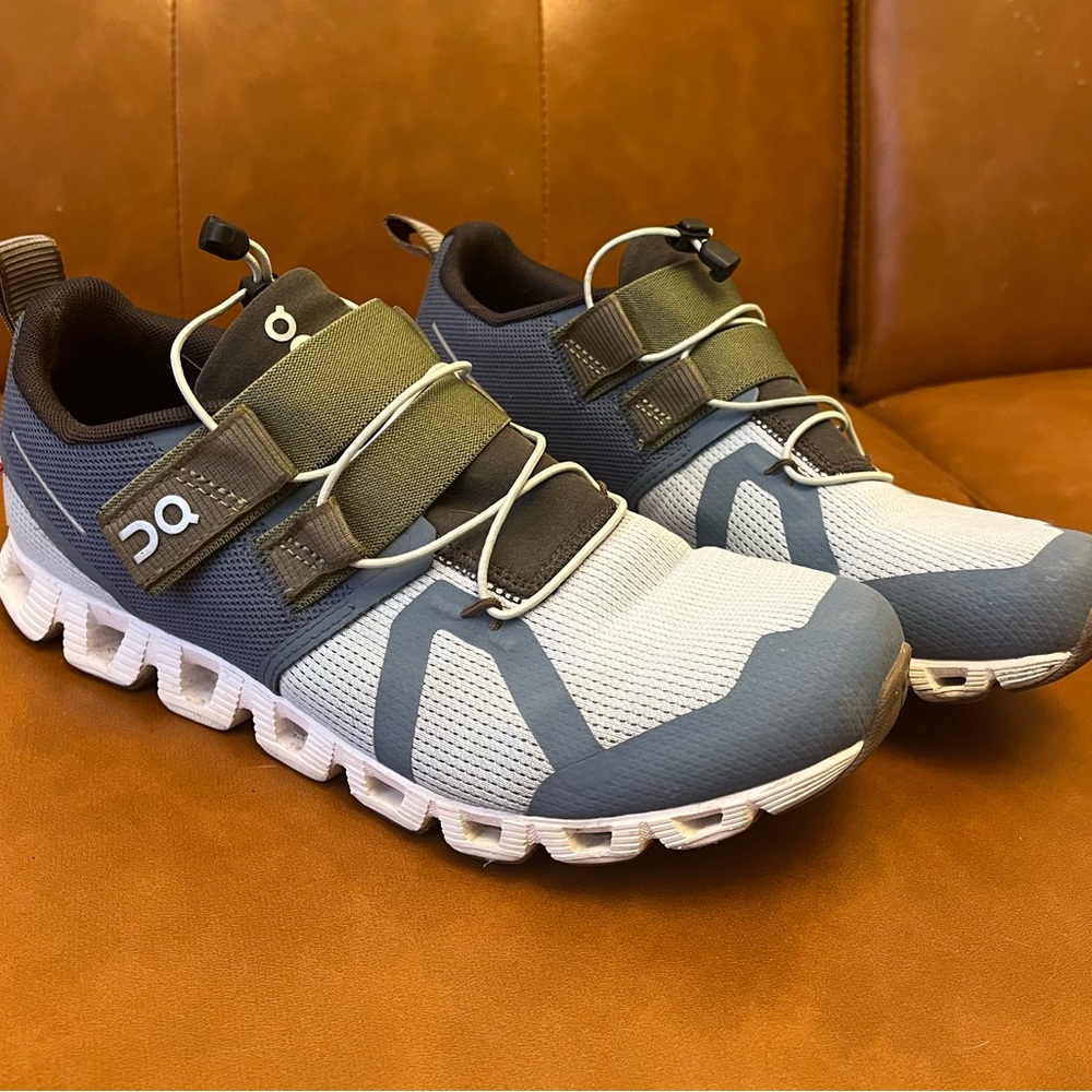 On cloud womens 7.5. Good used condition